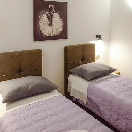 Beautiful Home In Lokva Rogoznica With Wifi * Mimice