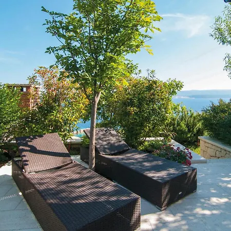 Holiday home Beautiful Home In Lokva Rogoznica With Wifi