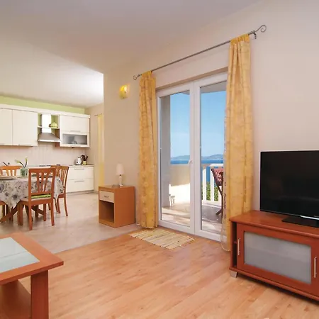 Beautiful Home In Lokva Rogoznica With Wifi Holiday home Mimice